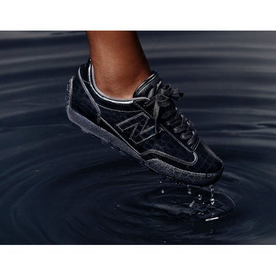New Balance Gator Run Black