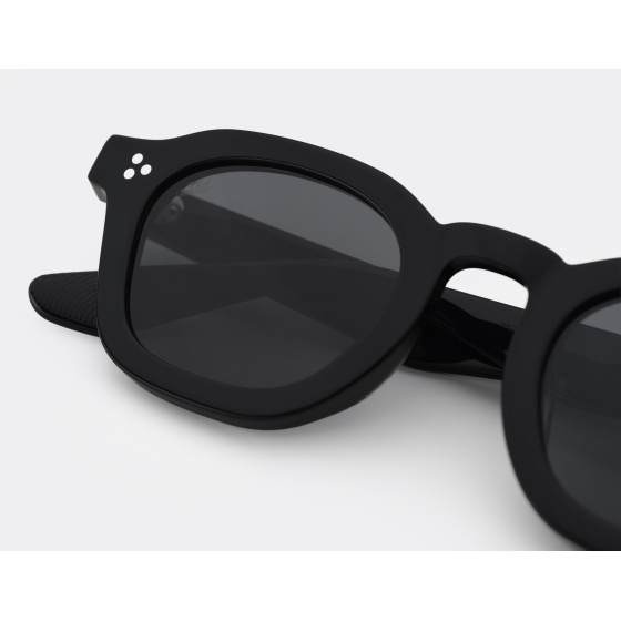 Akila Logos Black