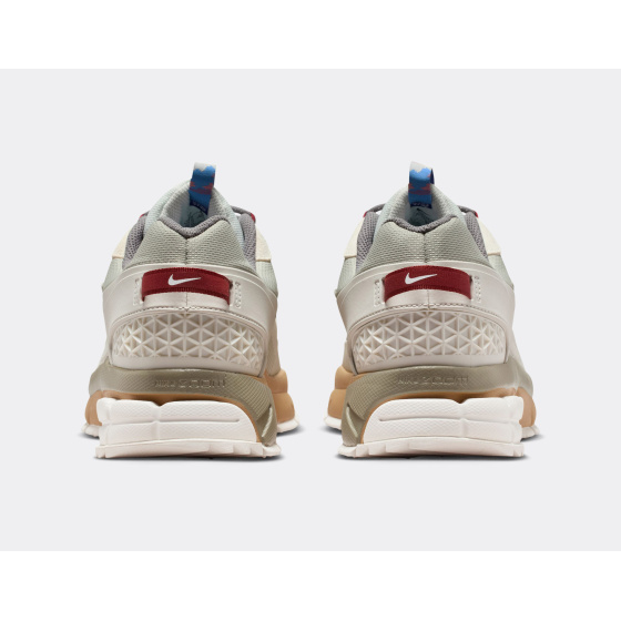 Nike Zoom Vomero Roam Spruce Fog