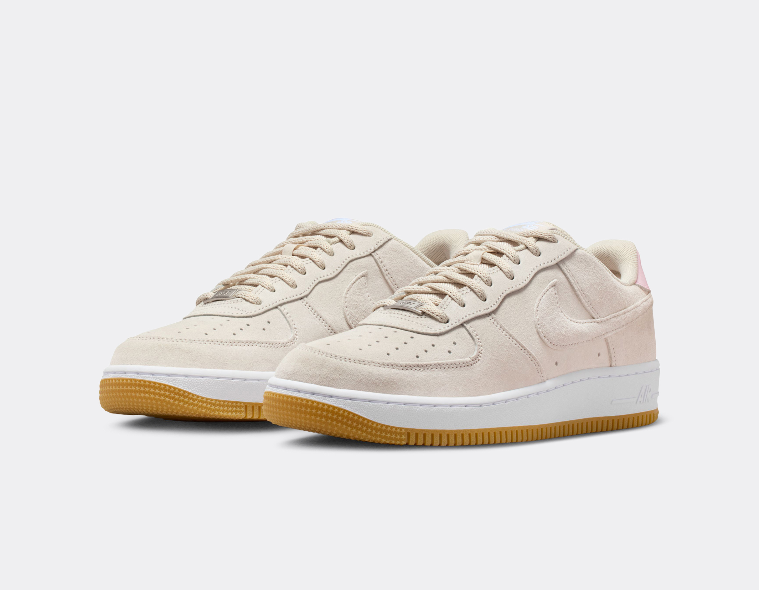 Nike Air Force 1 ベージュ スニーカー Nike SB Air Force 1 Light Orewood Brown HM8517-100