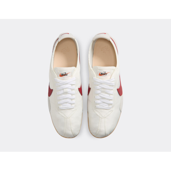 Nike Moon Shoe OG QS Summit White Team Crimson