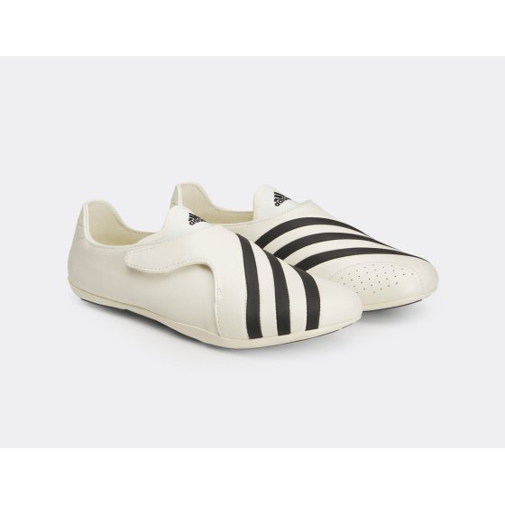 adidas Pharrell Williams Vario Flat Earther Chalk White Black
