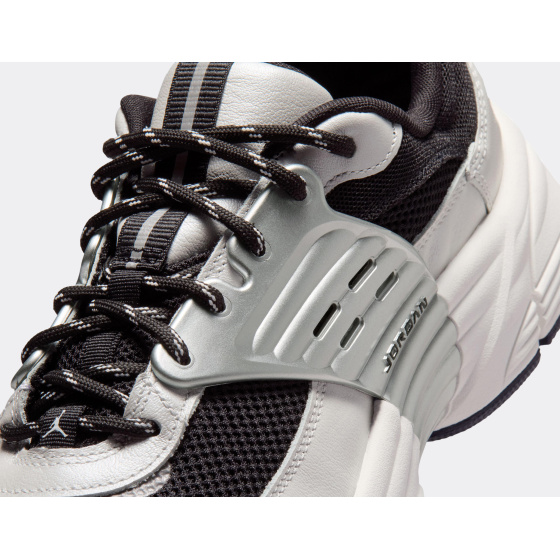 Jordan Trunner O/S Photon Dust White
