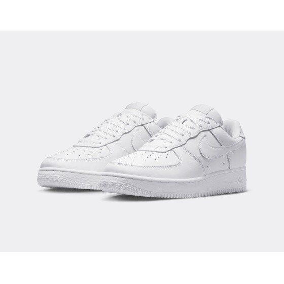 Nike Air Force 1 ’01 Triple White