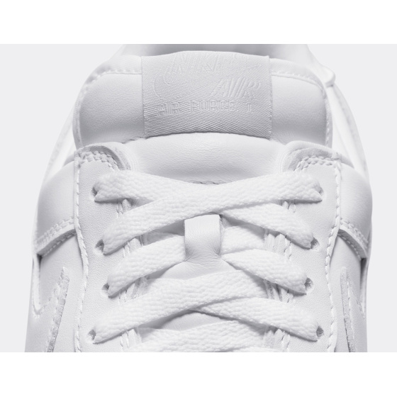 Nike Air Force 1 ’01 Triple White