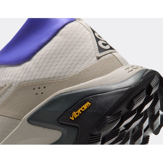 Nike ACG Zegama Hike Light Orewood Brown