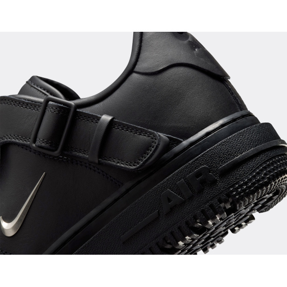 Nike Air Force 1 Luxe Black