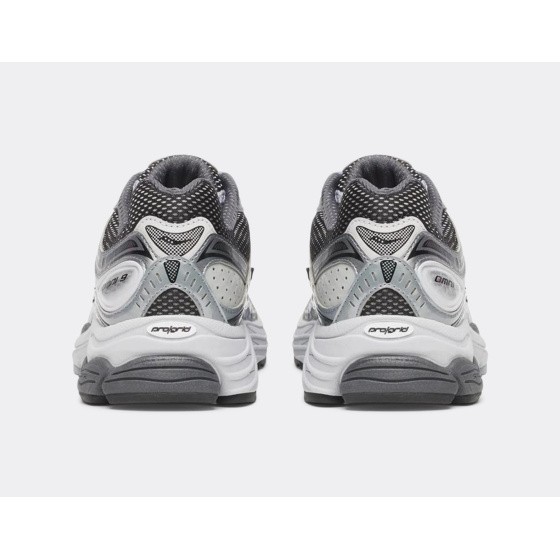 Saucony Progrid Omni 9 Microship
